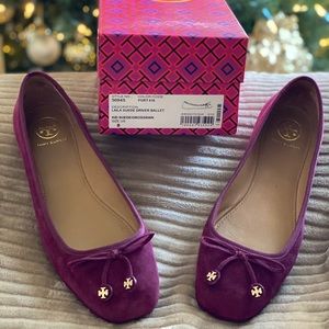 Tory Burch Laila Suede Driver Ballet, Port color